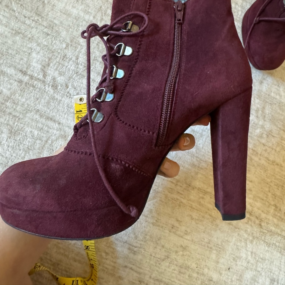 Stuart Weitzman Burgundy Suede Lace-Up Booties – Size 7 – 5” Heel - Picture 6 of 10